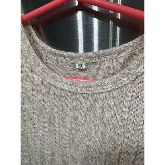 5/$20 Cream Ribbed LS Dress - 4T - Picture 3 of 3